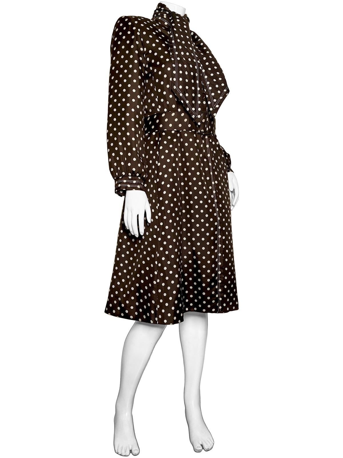 BILL BLASS
